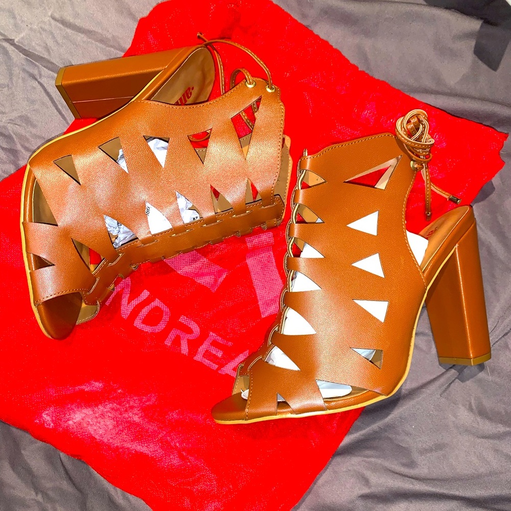 Andrea Leather shoes 100% originals 7.5sz